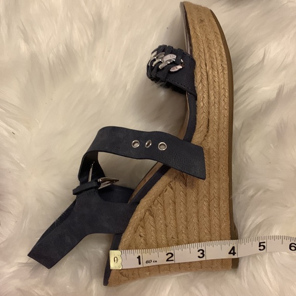 G by Guess Wedge Sandals - Picture 5 of 5